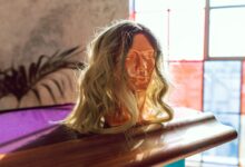 Are Synthetic and Human Hair Wigs Equally Sustainable? What Consumers Should Know